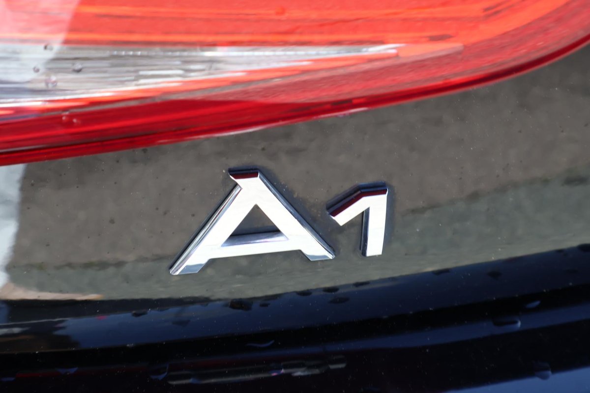 2013 Audi A1 Attraction 8X MY14 image 26