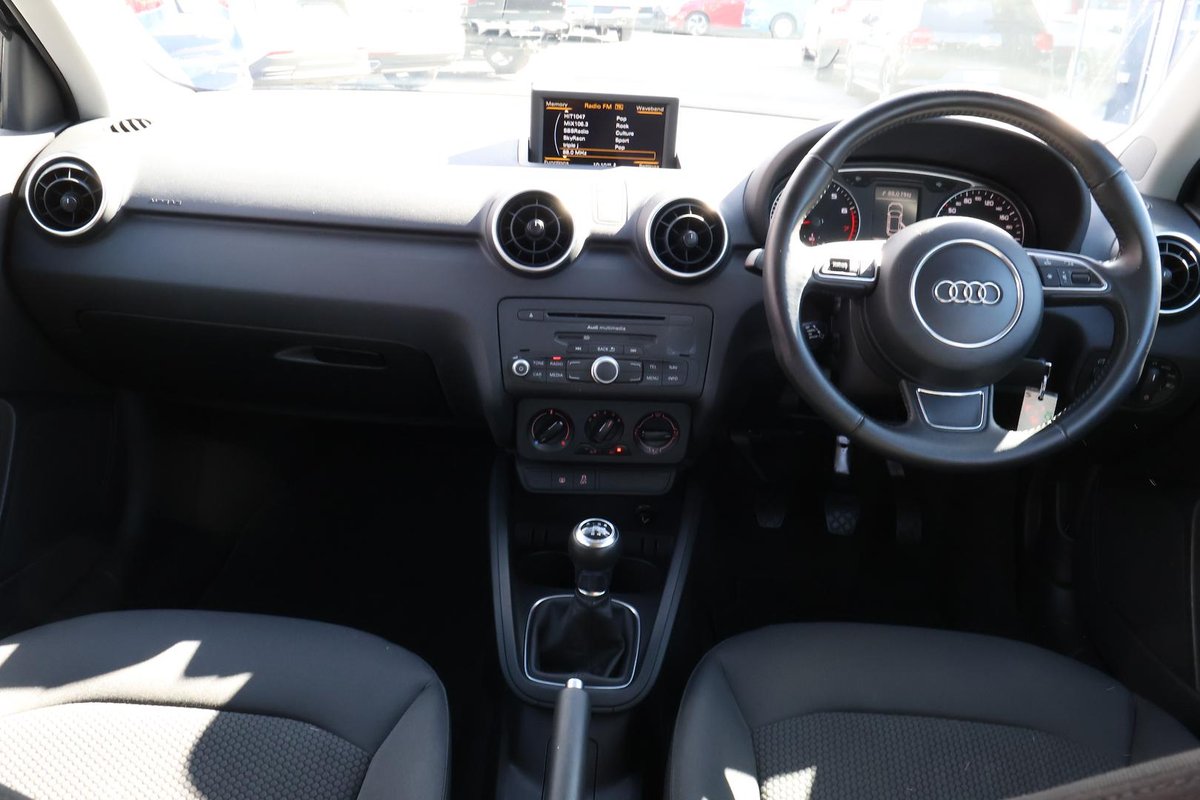 2013 Audi A1 Attraction 8X MY14 image 8