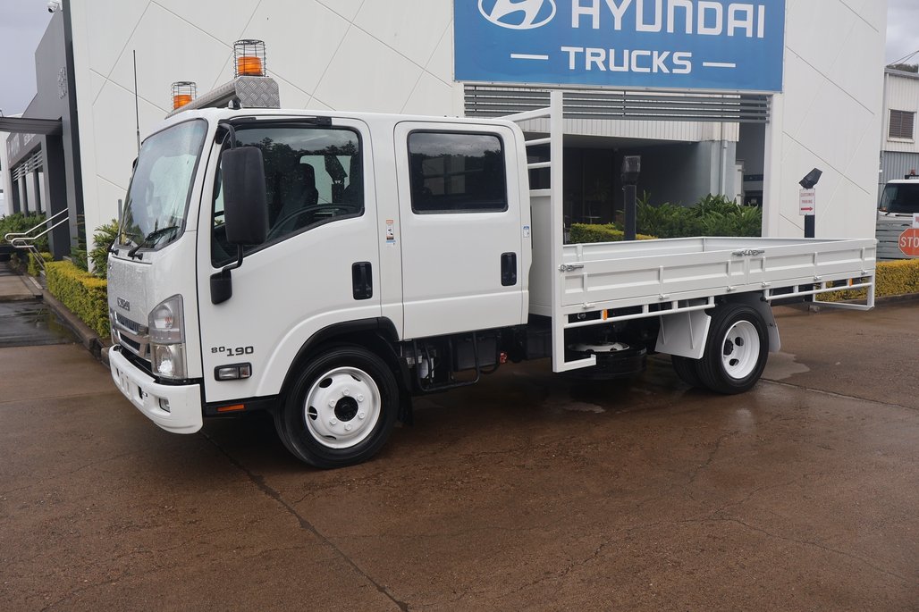 2017 Isuzu Nqr