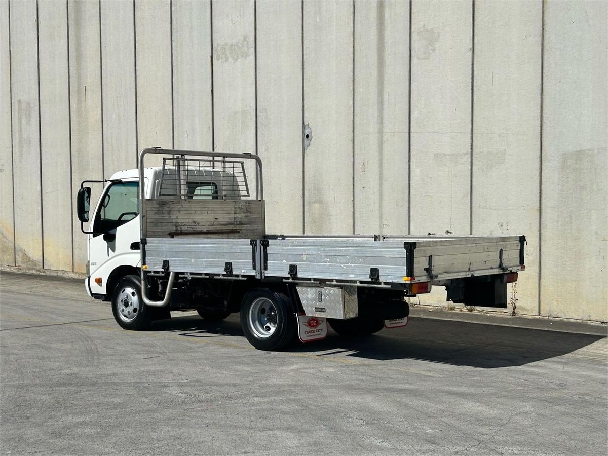 2013 Hino 300 616 image 3