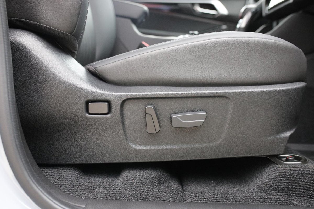 2025 Isuzu MU-X X-TERRAIN MY25.5 4X4 Dual Range image 29