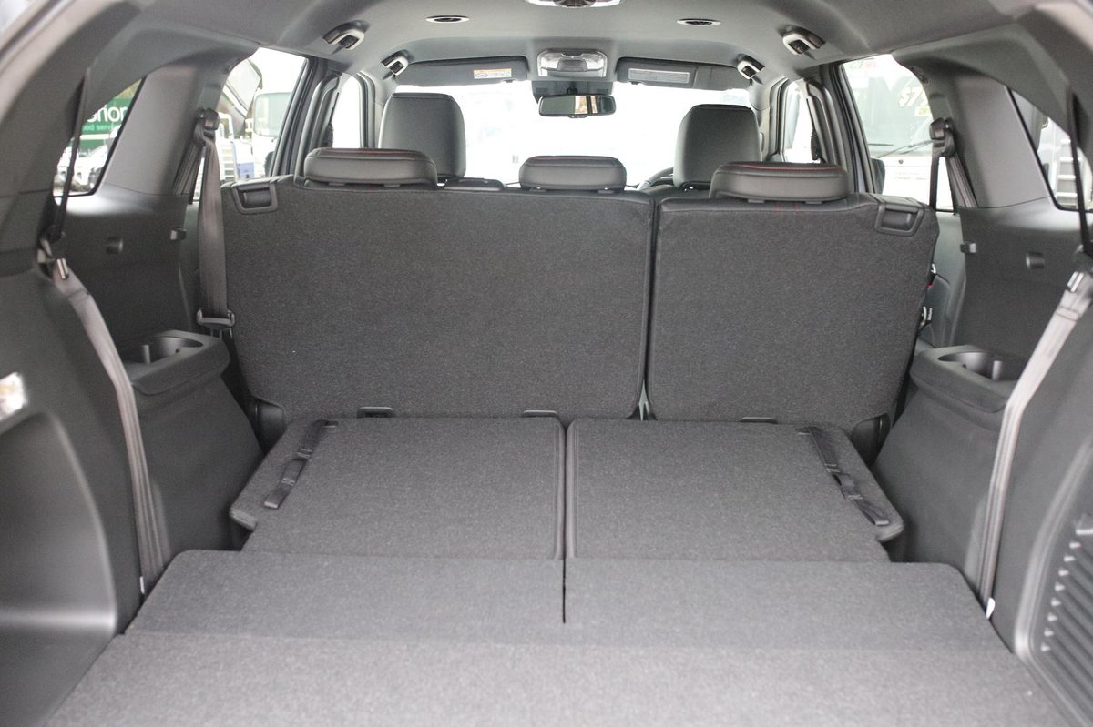 2025 Isuzu MU-X X-TERRAIN MY25.5 4X4 Dual Range image 31