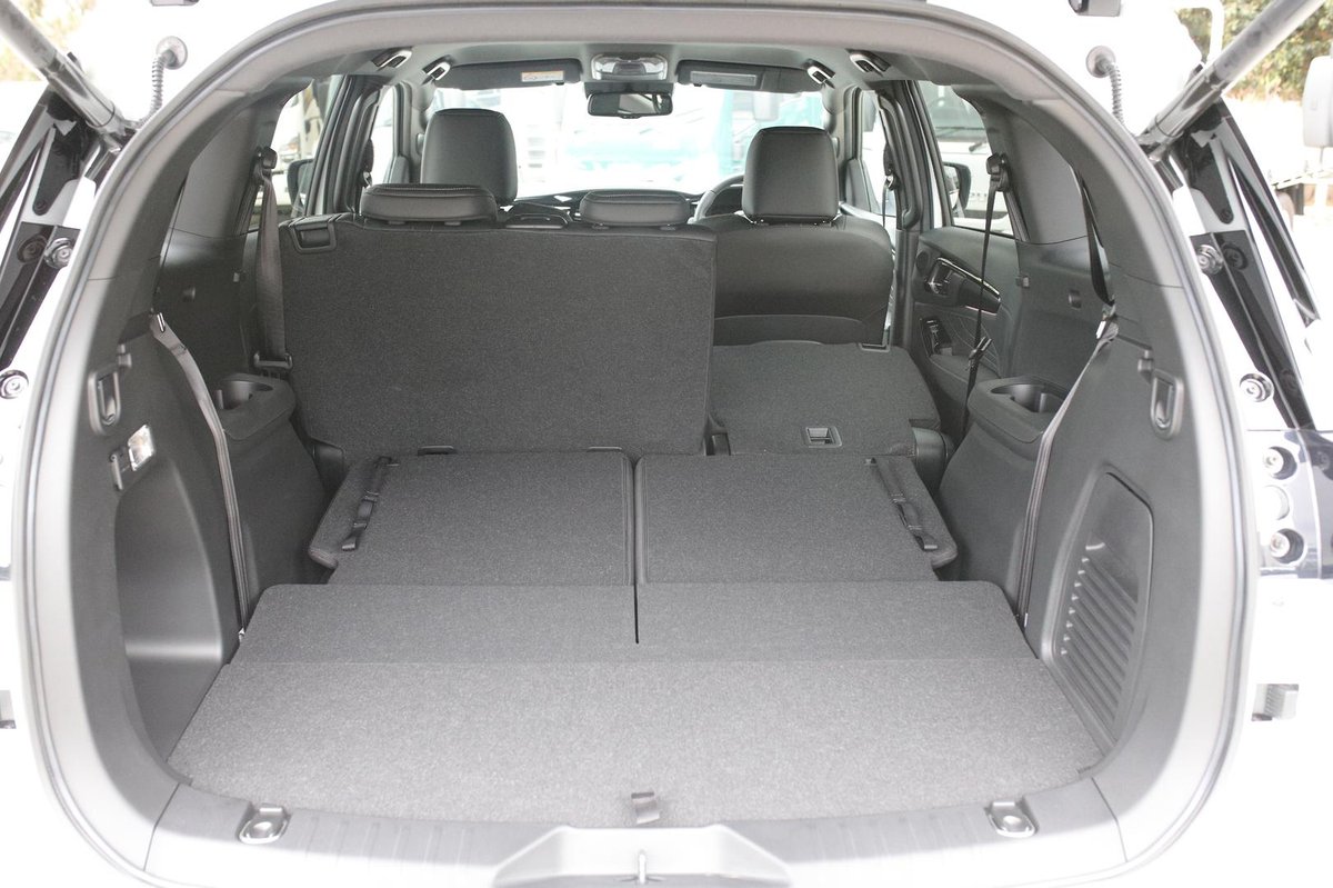2025 Isuzu MU-X LS-T MY25.5 4X4 Dual Range image 13