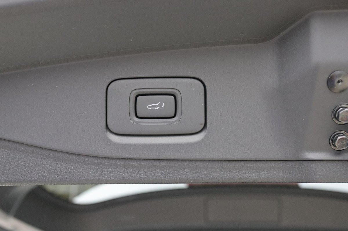2025 Isuzu MU-X LS-T MY25.5 4X4 Dual Range image 15