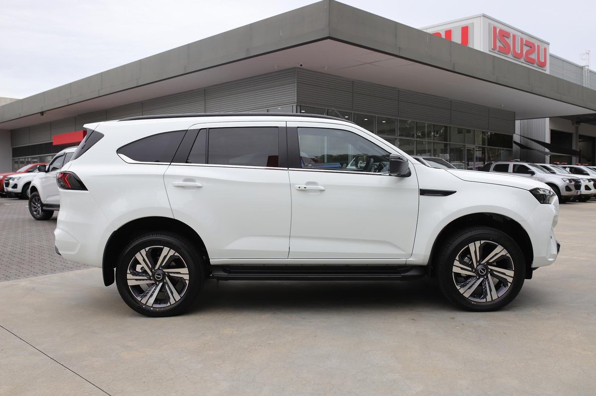 2025 Isuzu MU-X LS-T MY25.5 4X4 Dual Range image 2