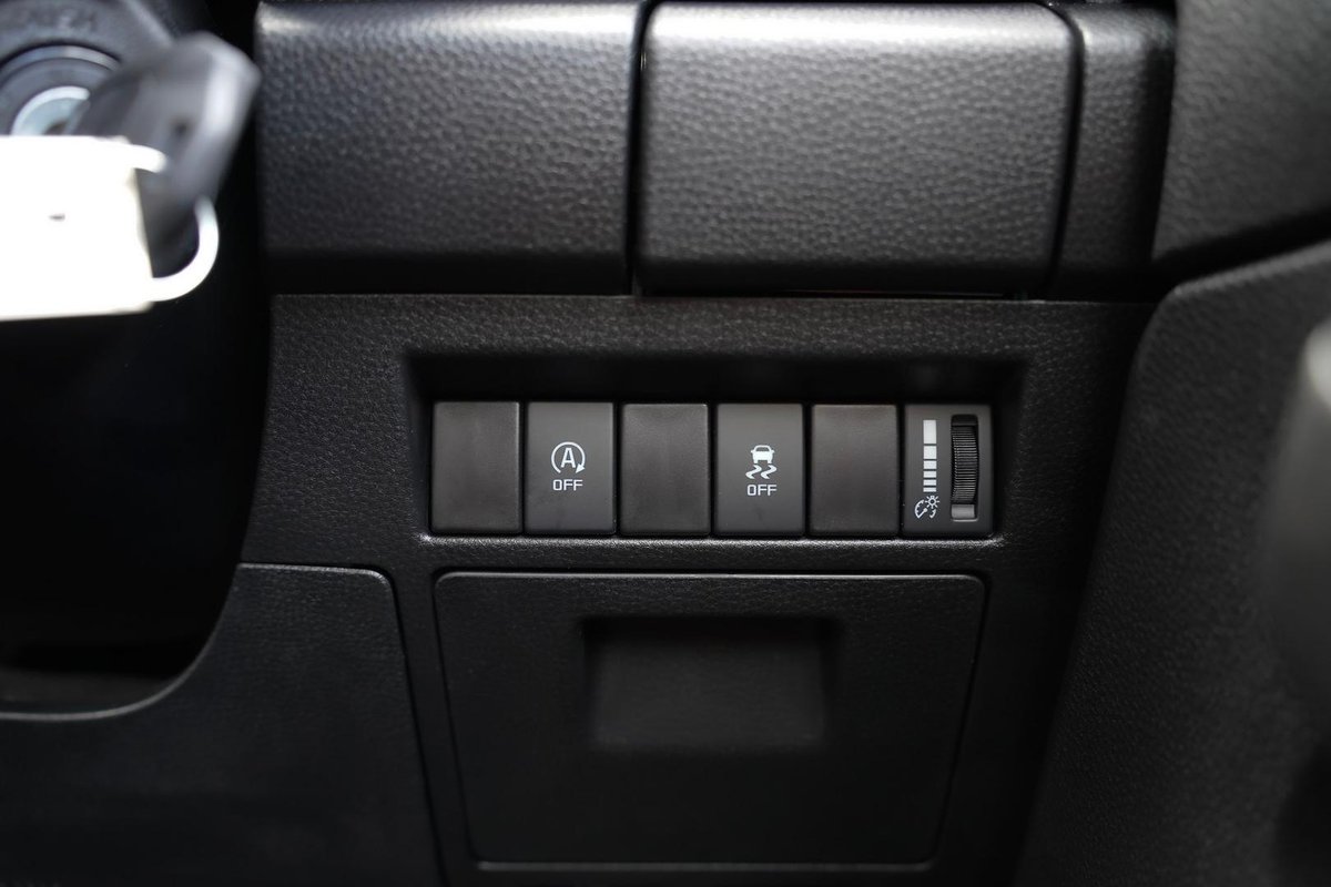 2025 Isuzu D-MAX SX High Ride MY25.5 4x2 image 17