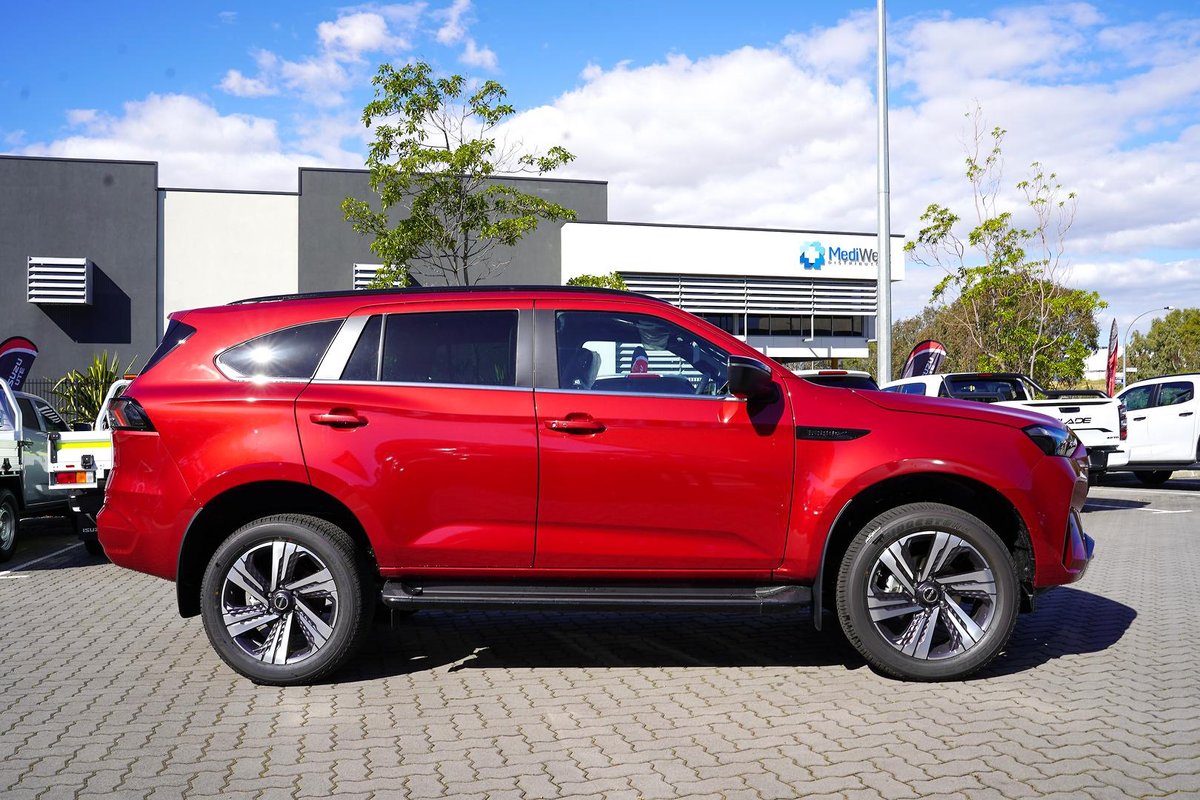 2025 Isuzu MU-X LS-T MY25.5 4X4 Dual Range image 2