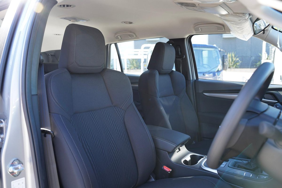 2025 Isuzu MU-X LS-M MY25.5 4X4 Dual Range image 12