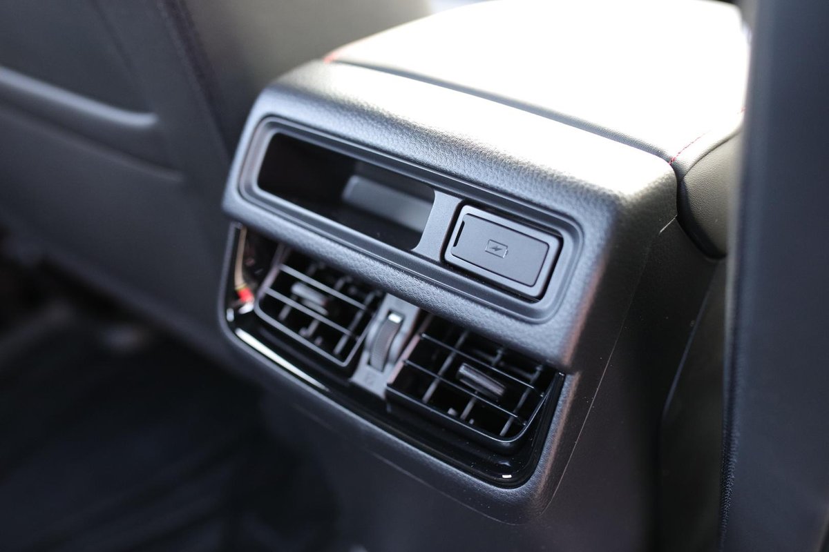 2025 Isuzu D-MAX X-TERRAIN MY25.5 4X4 Dual Range image 28