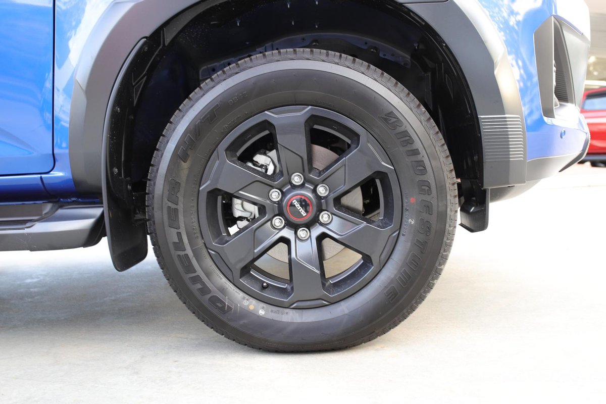 2025 Isuzu D-MAX X-TERRAIN MY25.5 4X4 Dual Range image 9