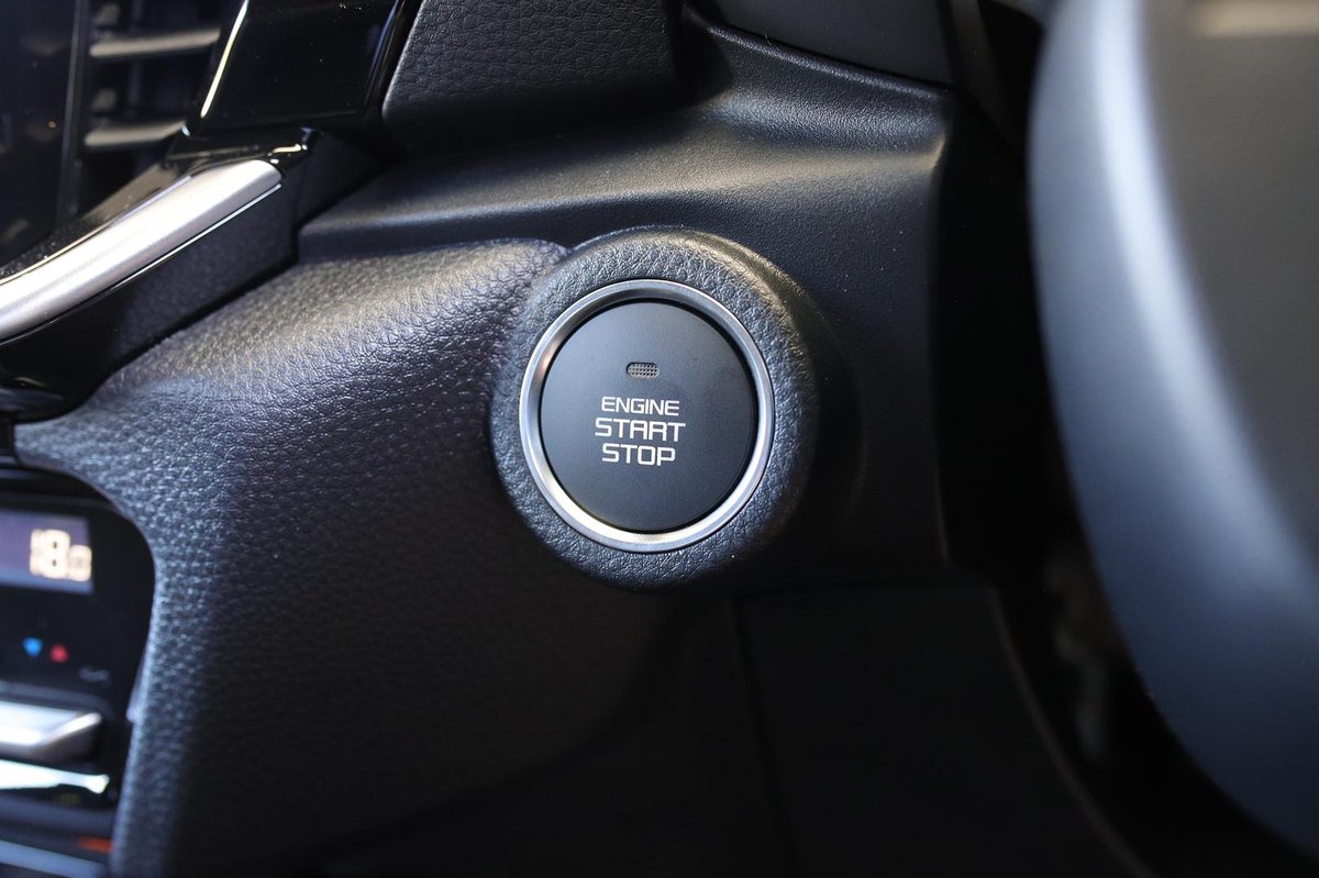 2025 Isuzu MU-X X-TERRAIN MY25.5 4X4 Dual Range image 23