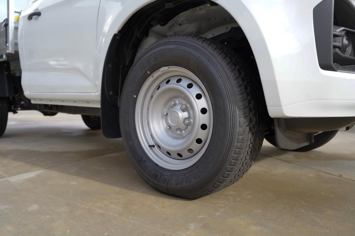 2025 Isuzu D-MAX SX High Ride MY25.5 4x2 image 10