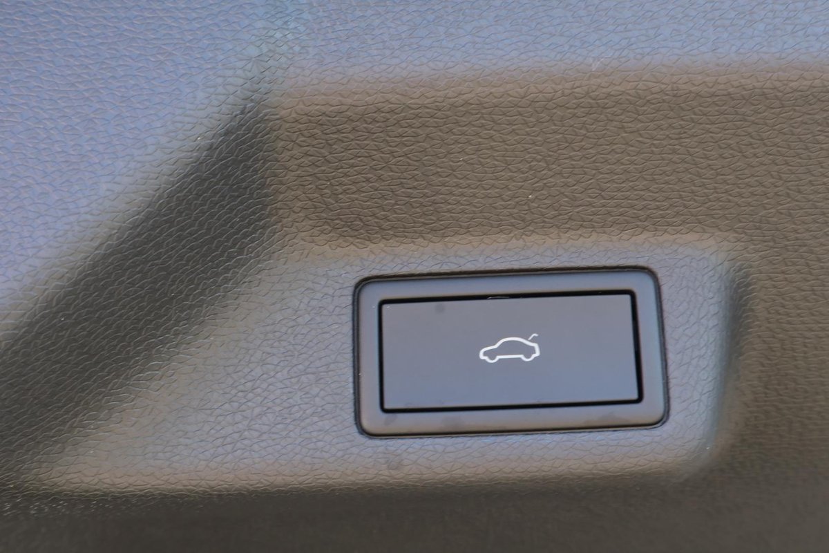 2024 Volkswagen ID. Buzz Pro BEV560 EB MY25 image 28