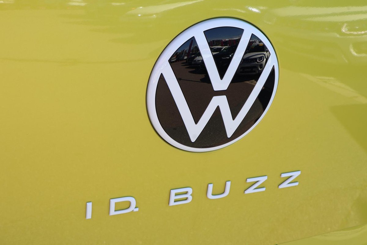 2024 Volkswagen ID. Buzz Pro BEV560 EB MY25 image 32
