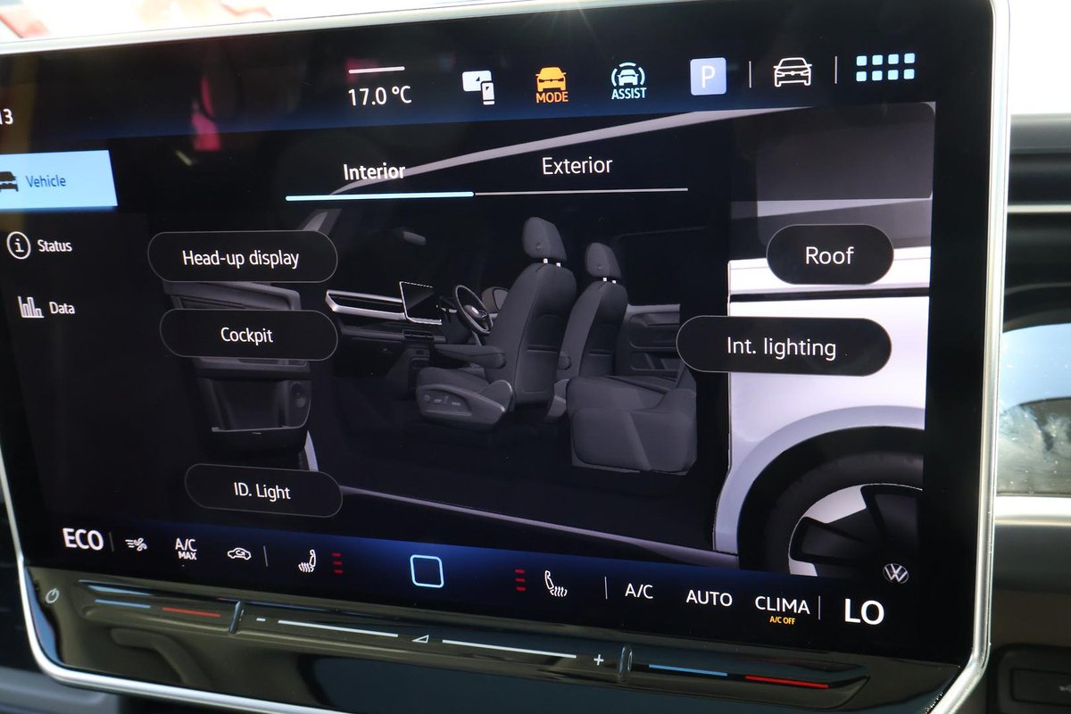 2024 Volkswagen ID. Buzz Pro BEV560 EB MY25 image 17