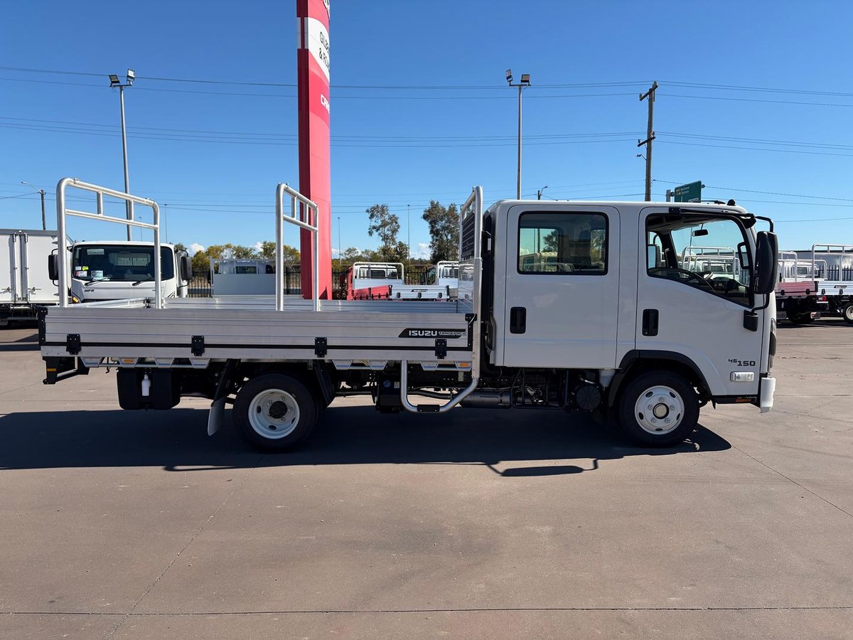 2026 Isuzu N Series image 4