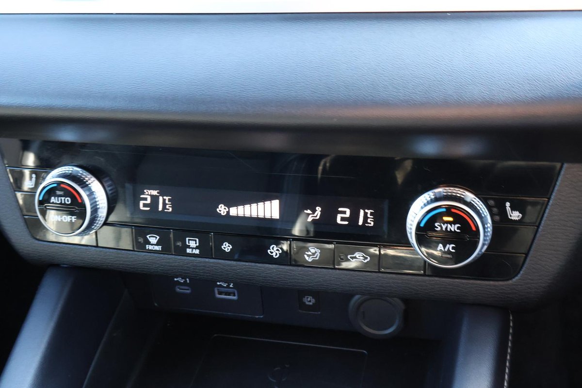 2023 Mitsubishi Outlander Black Edition ZM MY24 image 18