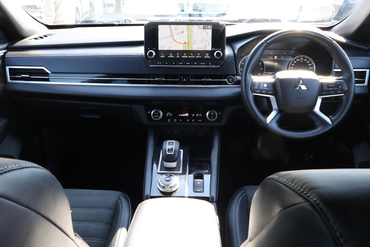2023 Mitsubishi Outlander Black Edition ZM MY24 image 8