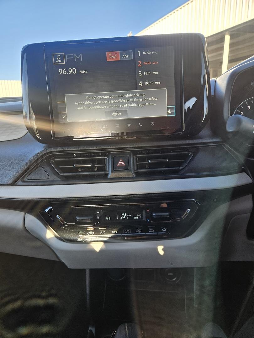 2026 Suzuki Swift Hybrid UZ image 19