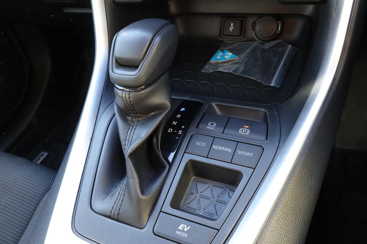 2021 Toyota RAV4 GX AXAH52R image 20