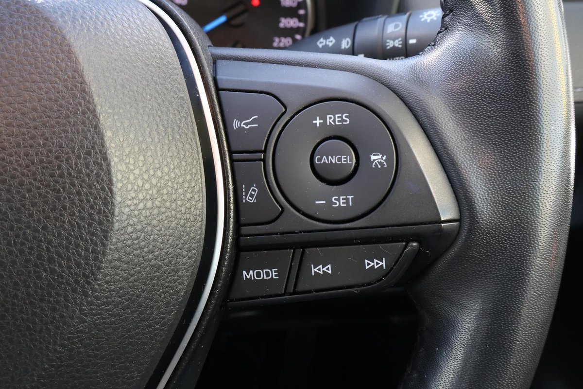 2021 Toyota RAV4 GX AXAH52R image 11
