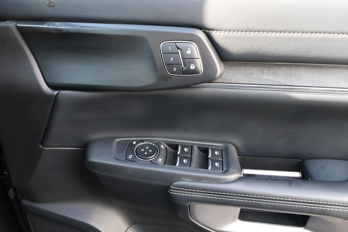 2023 Ford Everest Platinum MY23.5 4X4 Dual Range image 25