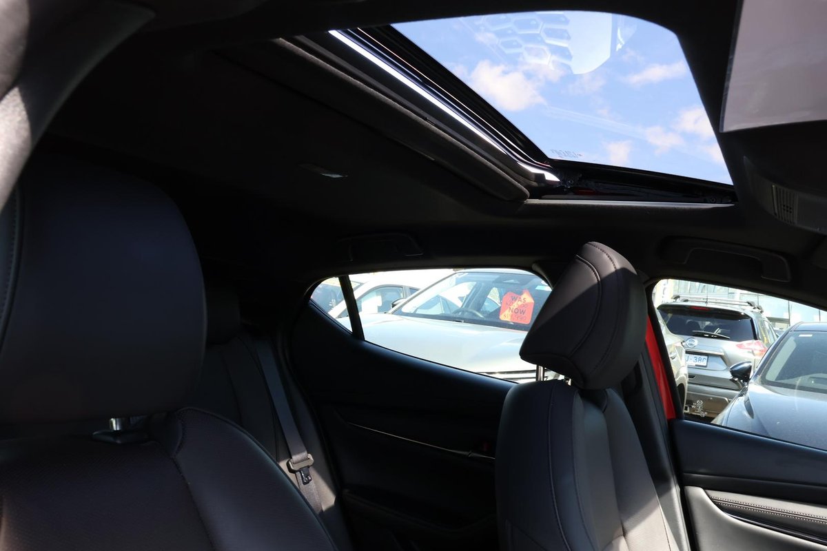 2025 Mazda 3 G25 Astina BP Series image 8