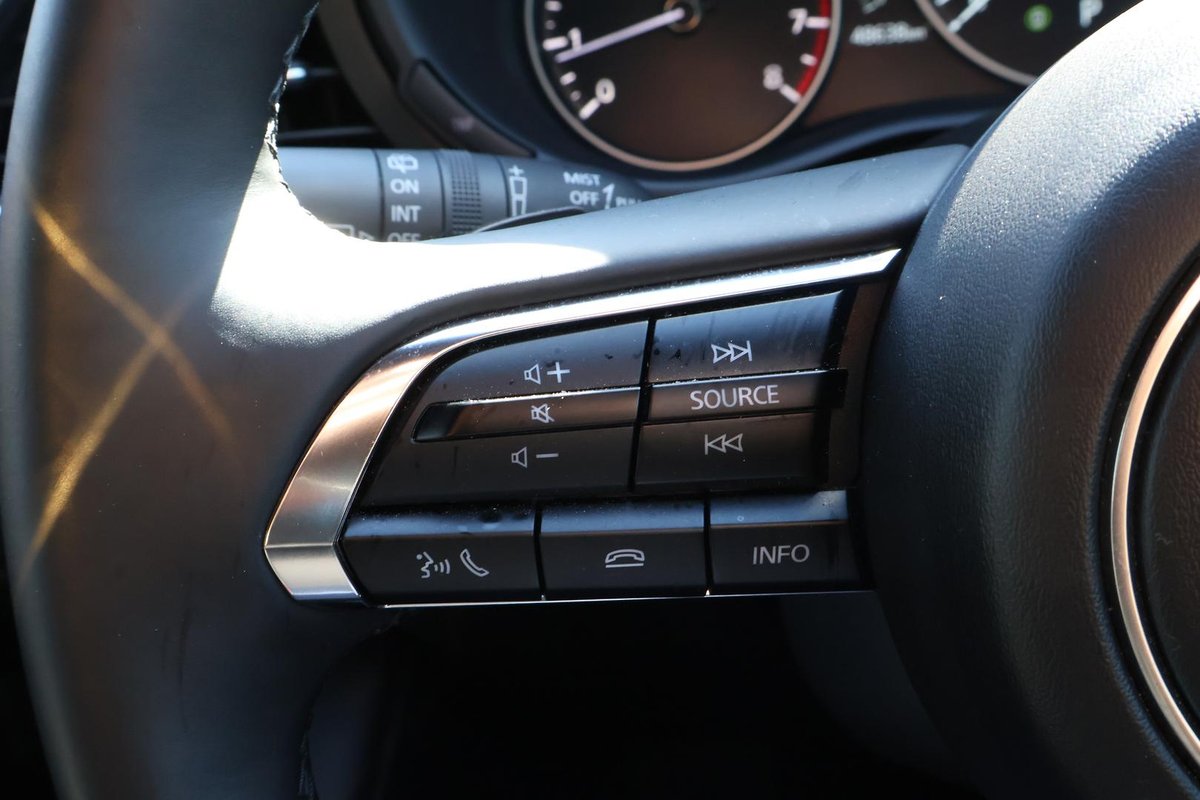 2025 Mazda 3 G25 Astina BP Series image 11