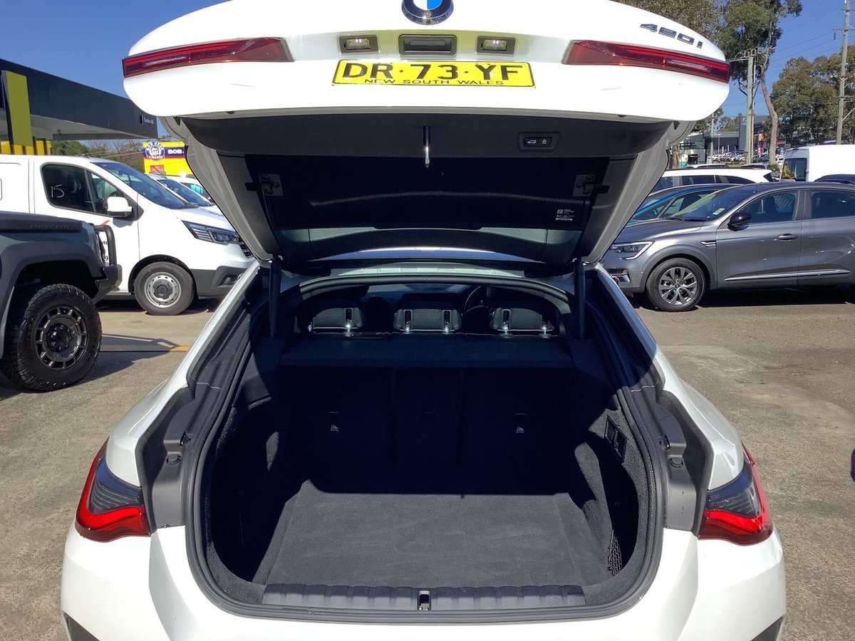 2022 BMW 4 Series 420i M Sport G26 image 16