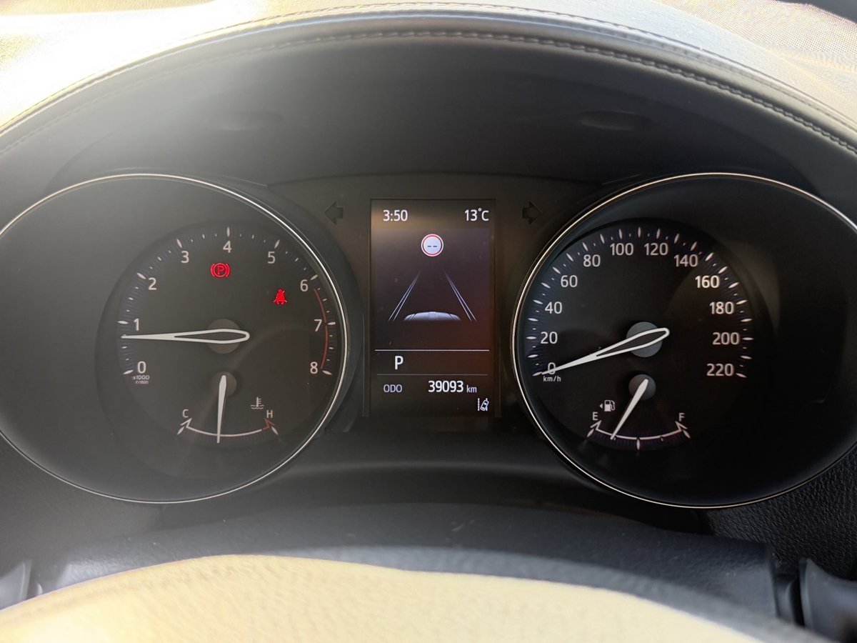 2023 Toyota C-HR GXL NGX50R AWD image 12