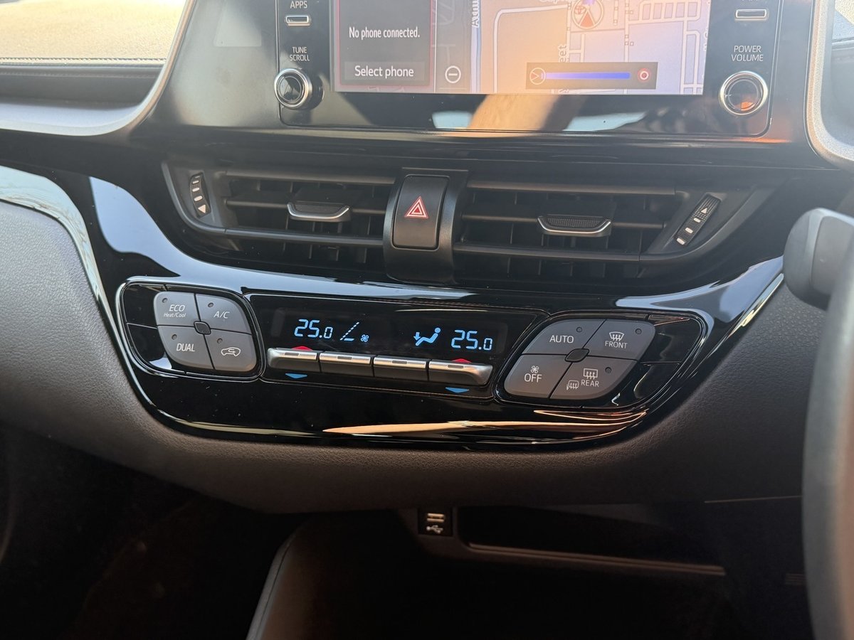 2023 Toyota C-HR GXL NGX50R AWD image 16
