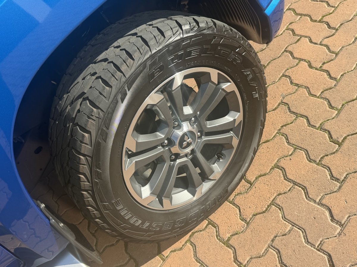 2019 Mitsubishi Triton GLS Premium MR MY20 4X4 Dual Range image 10