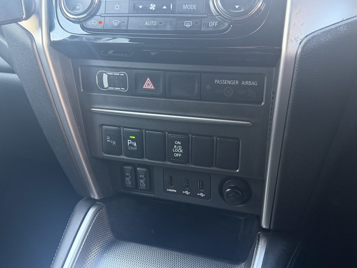 2019 Mitsubishi Triton GLS Premium MR MY20 4X4 Dual Range image 14