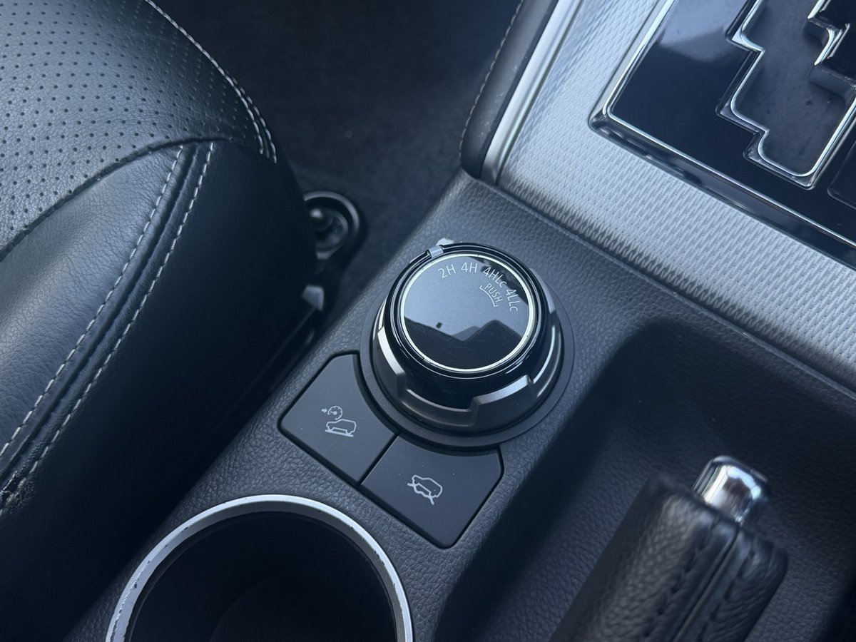 2019 Mitsubishi Triton GLS Premium MR MY20 4X4 Dual Range image 16