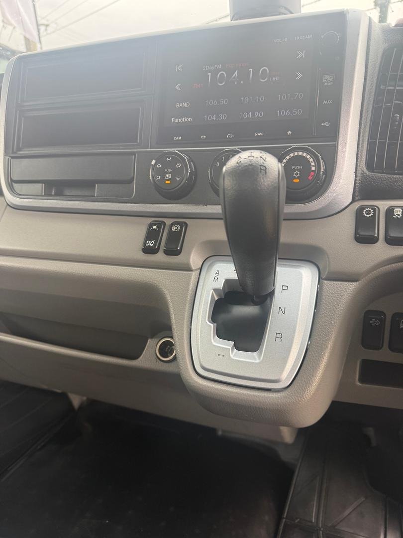 2022 Fuso Canter 515 image 18