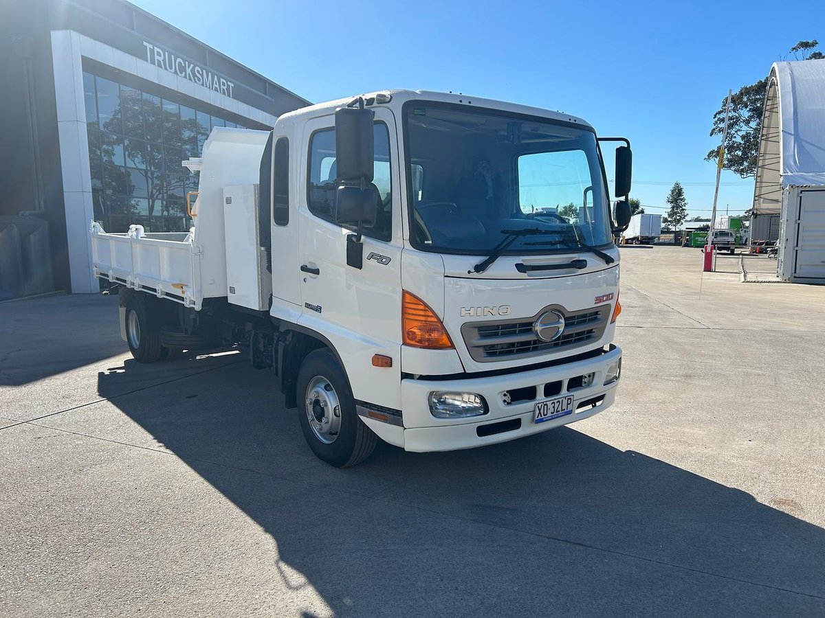 2011 Hino 500 Series FD1024 Medium
