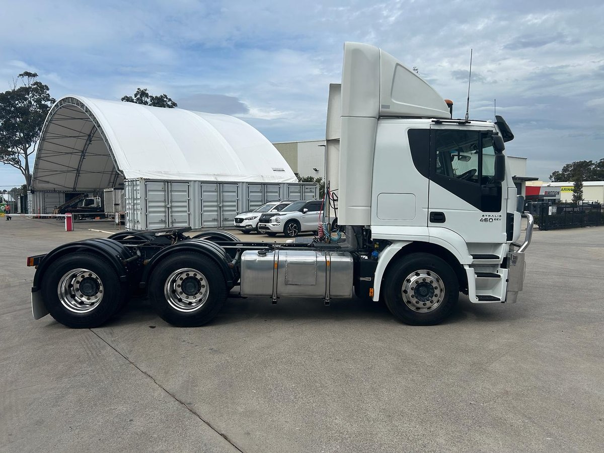 2013 Iveco Stralis AT450 image 9