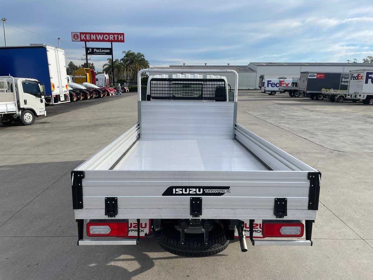 2026 Isuzu N Series image 7