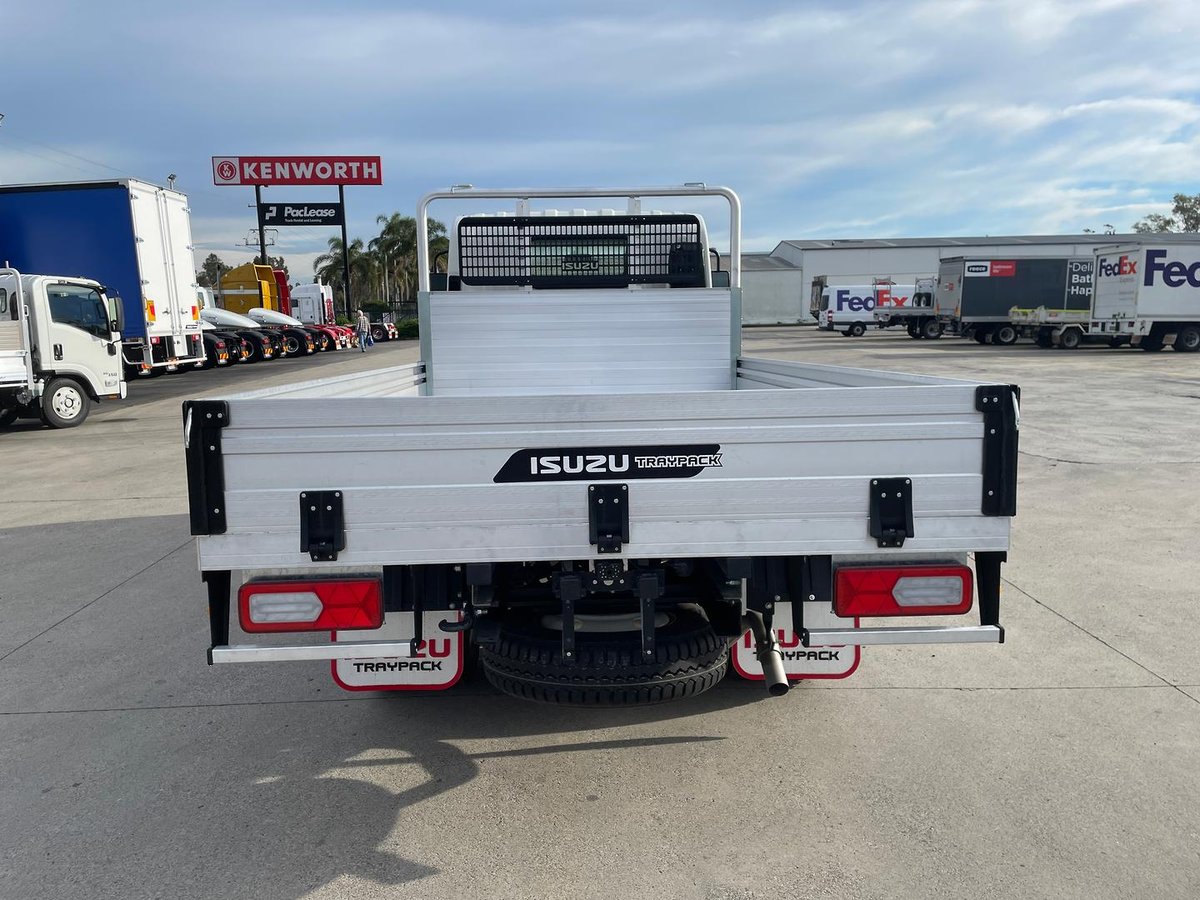 2026 Isuzu N Series image 6