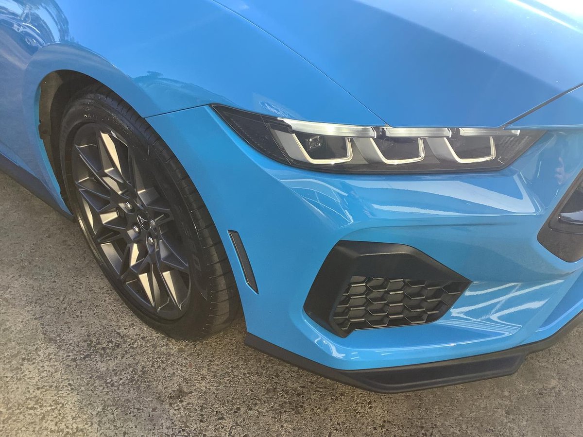 2025 Ford Mustang image 9
