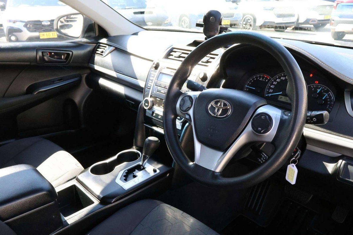 2013 Toyota Camry Altise ASV50R image 10