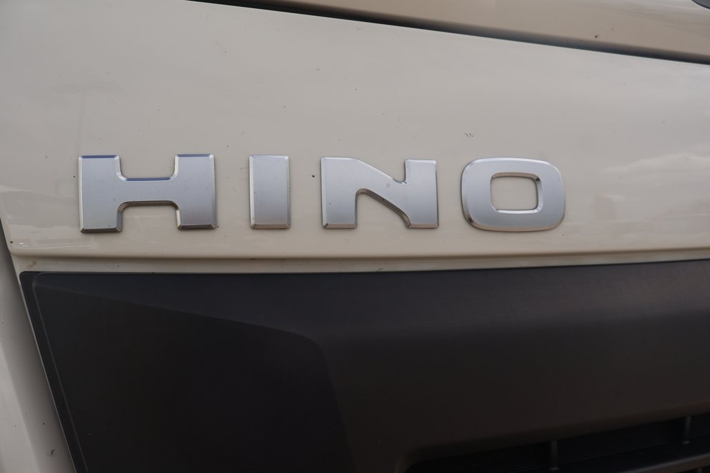 2022 HINO GH 500 image 15