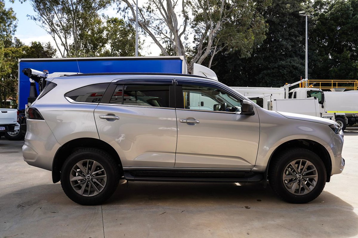 2025 Isuzu MU-X LS-U MY25.5 4X4 Dual Range image 2