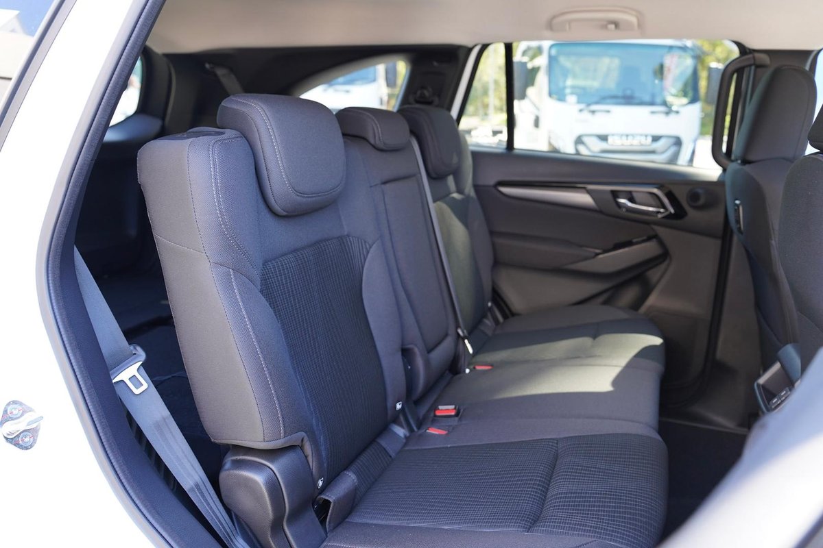 2025 Isuzu MU-X LS-U MY25.5 4X4 Dual Range image 19