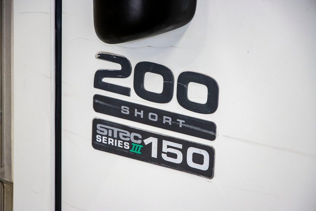 2013 Isuzu N Series NNR 200 image 14