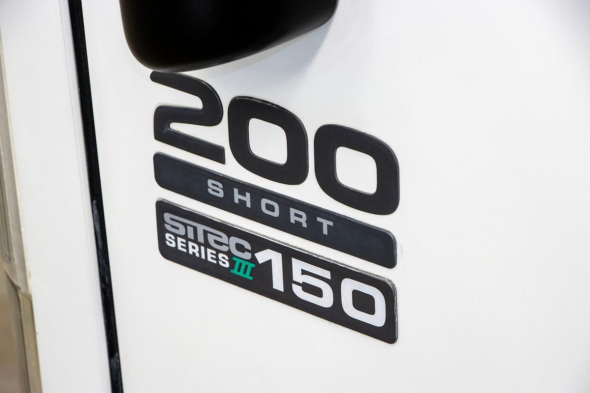 2013 Isuzu N Series NNR 200 image 15