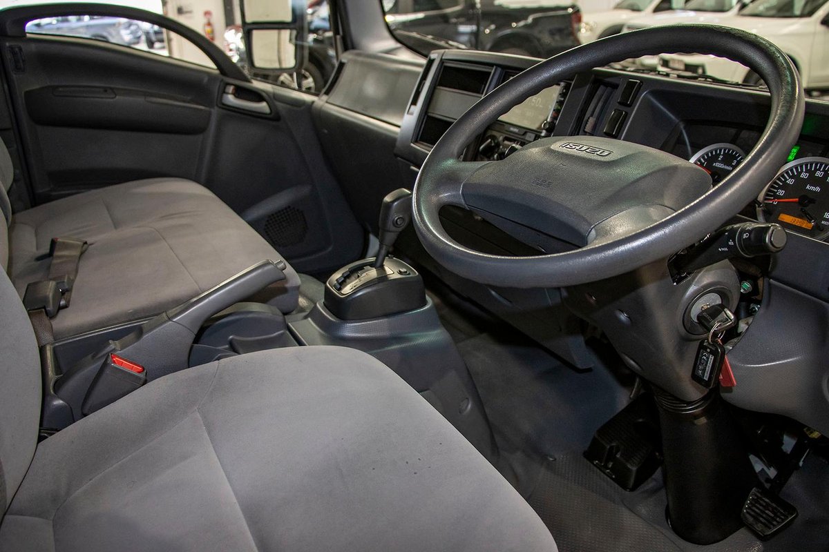 2021 Isuzu N Series NNR 45-150 image 7