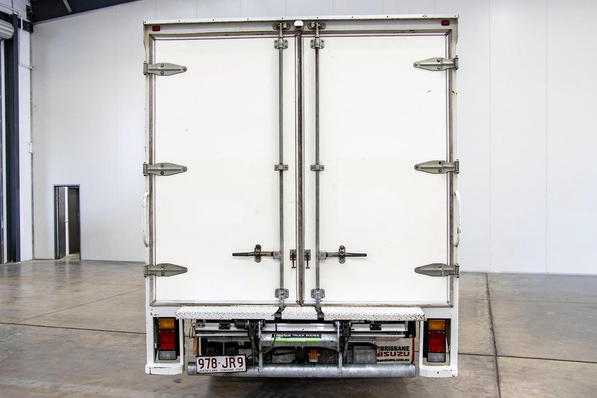 2021 Isuzu N Series NNR 45-150 image 6