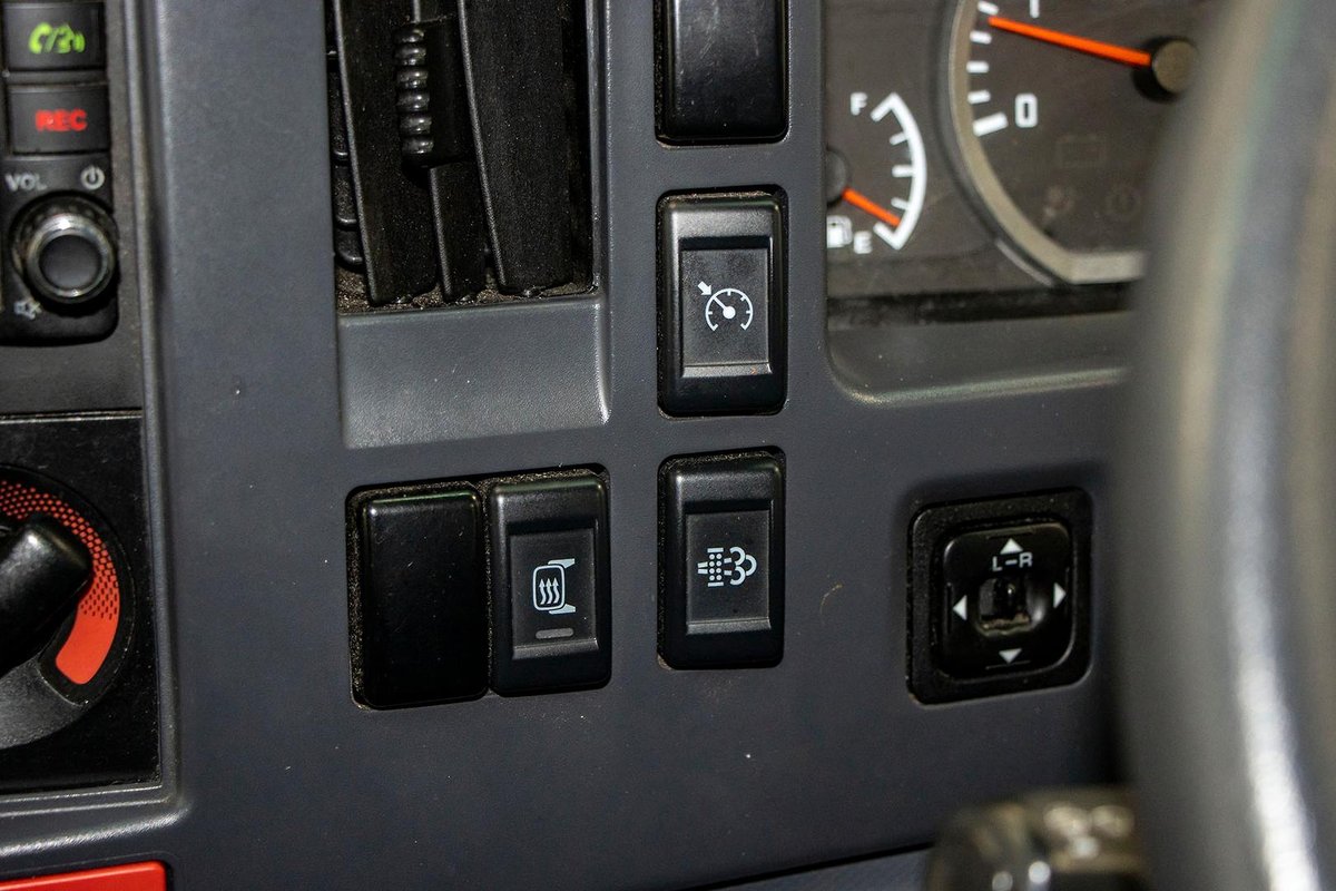 2021 Isuzu N Series NNR 45-150 image 13