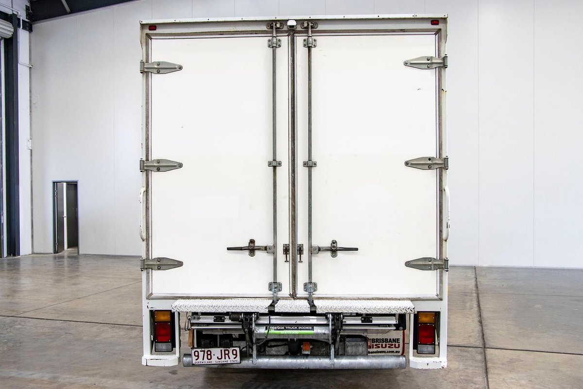 2021 Isuzu N Series NNR 45-150 image 6